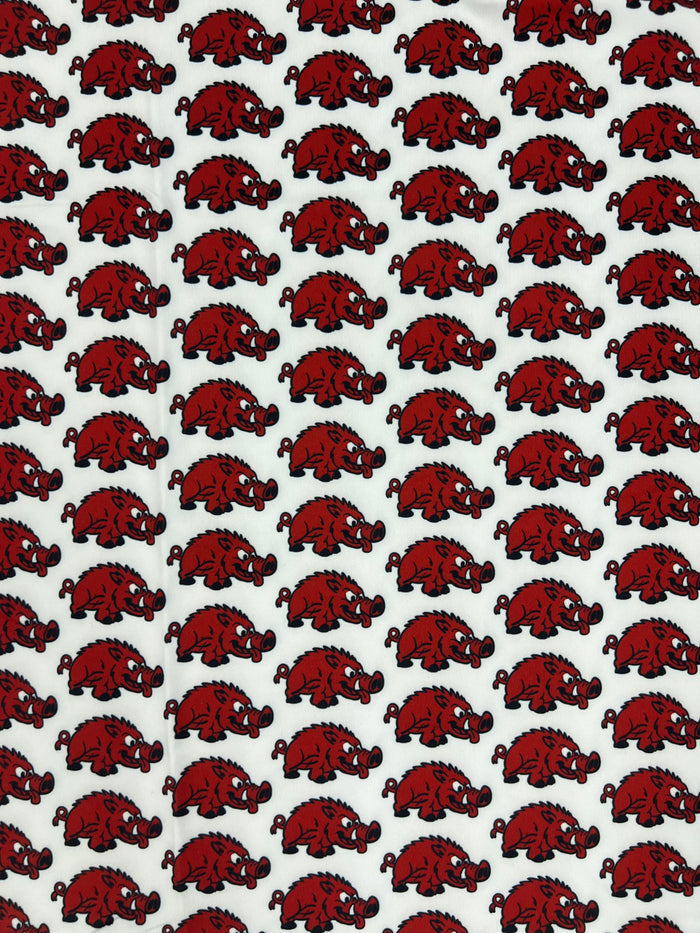 Razorback slobberin pig polo