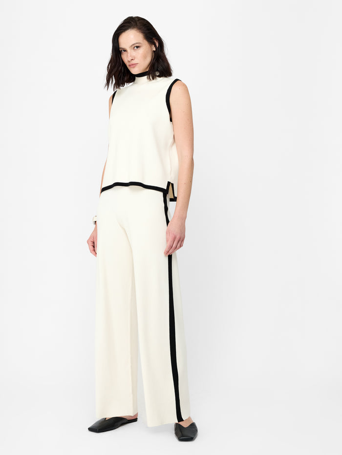 Cream Contrast Trim Sleeveless Knit Top
