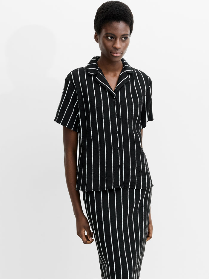 Crochet Knit Striped Black Short Sleeve Shirt