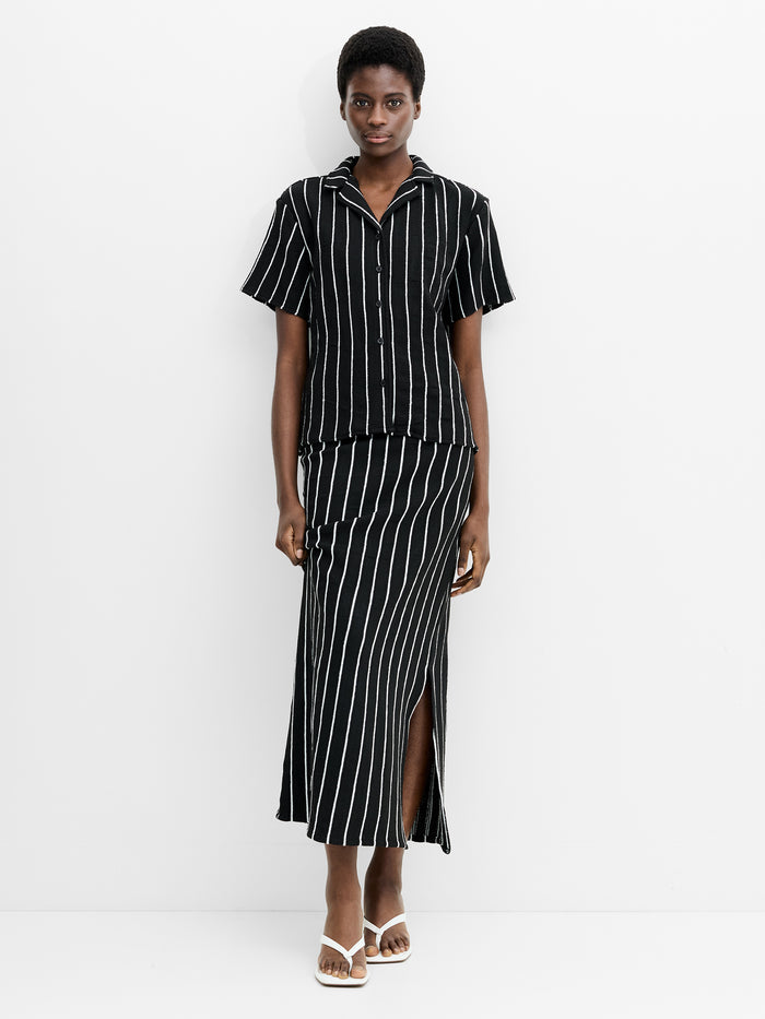 Crochet Knit Striped Black Short Sleeve Shirt