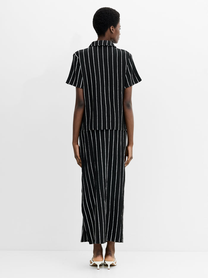 Crochet Knit Striped Black Short Sleeve Shirt