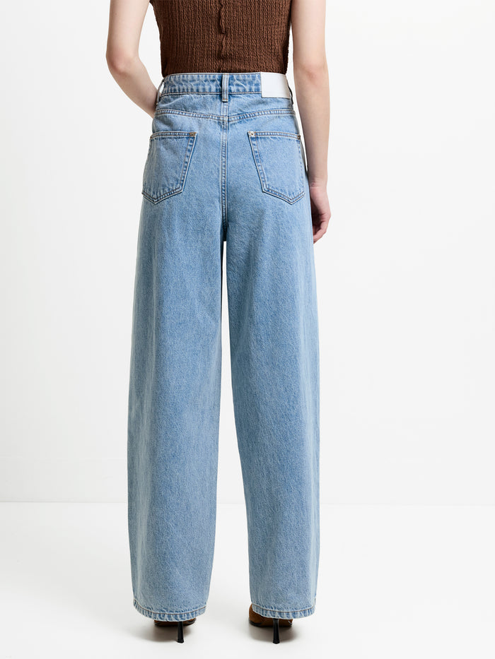 Dallas Vintage Wash Denim Boyfriend Jeans