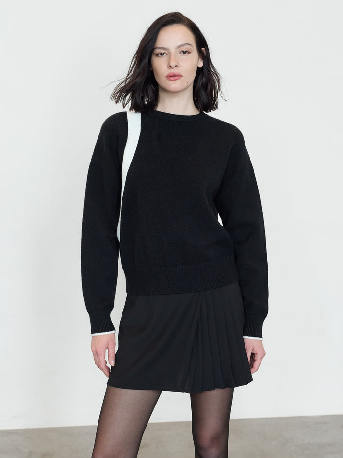 Davan Monochrome Bow Back Knit Jumper