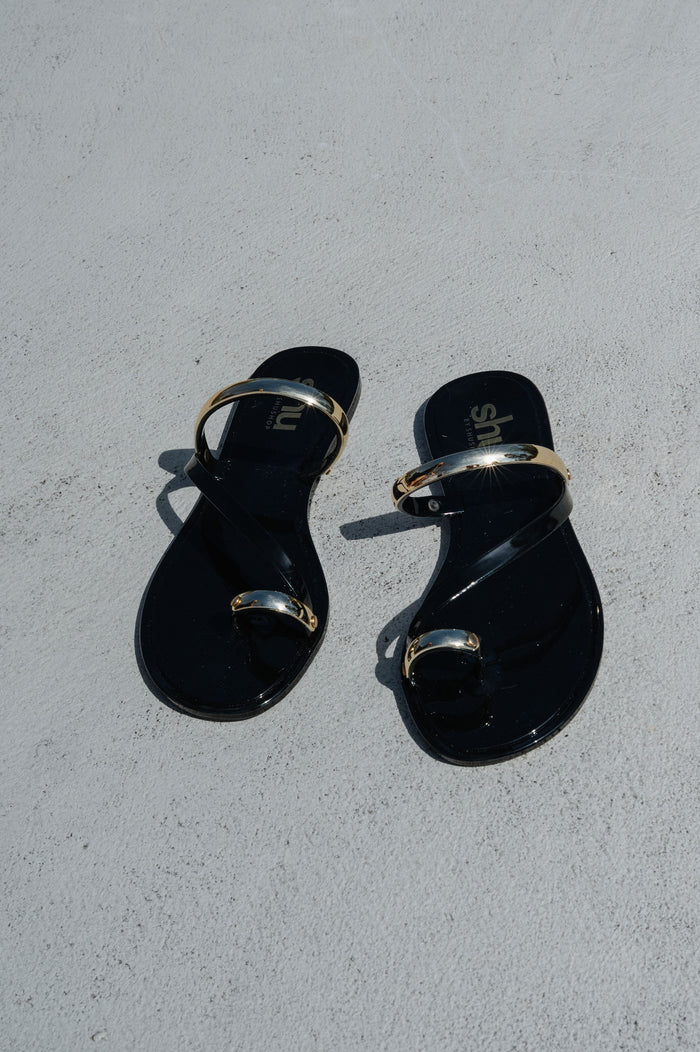 Dottie Sandal-Black