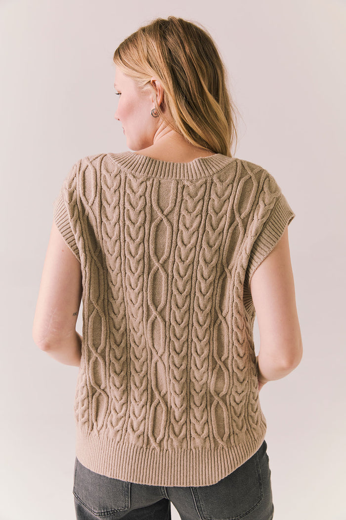 Gaya Heather Oatmeal Sweater Vest Womens chaserbrand