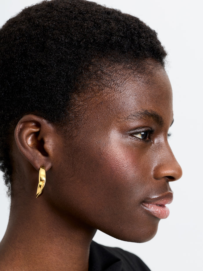 Gold Twist Curve Hoop Earrings