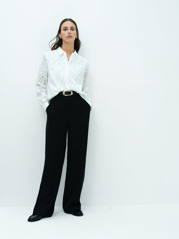 Margot White 3D Textured Long Sleeve Shirt