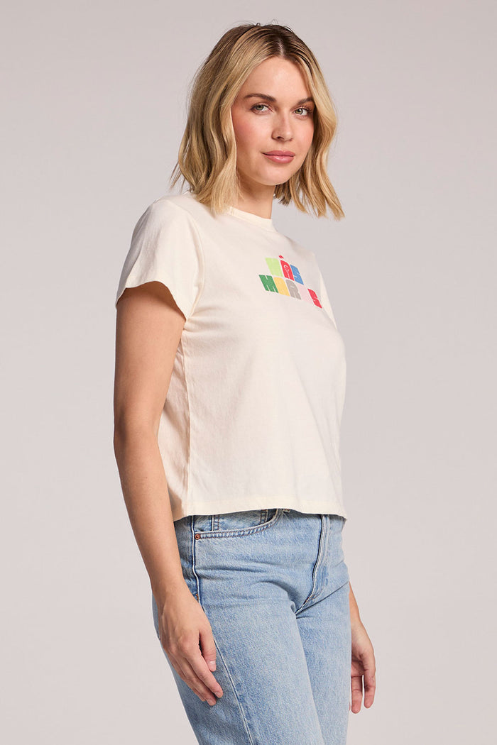Side angleview of a woman wearing the Chaser Mas Margaritas cropped Tee on a neutral background