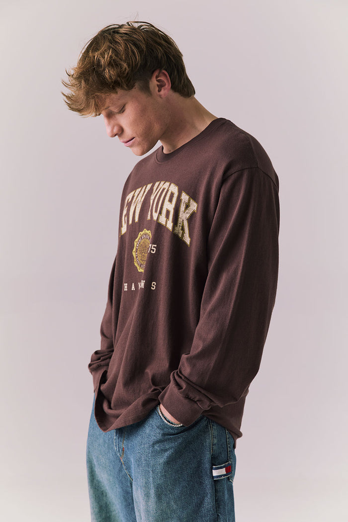 Side view of New York graphic tee in Kahlua Brown.