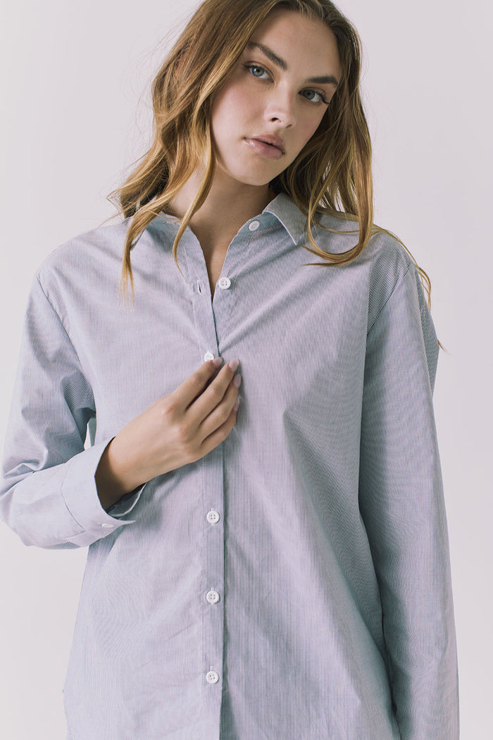 Chaser Paso Pinstripe Button Up in Navy close up of collar structure and button placket detail