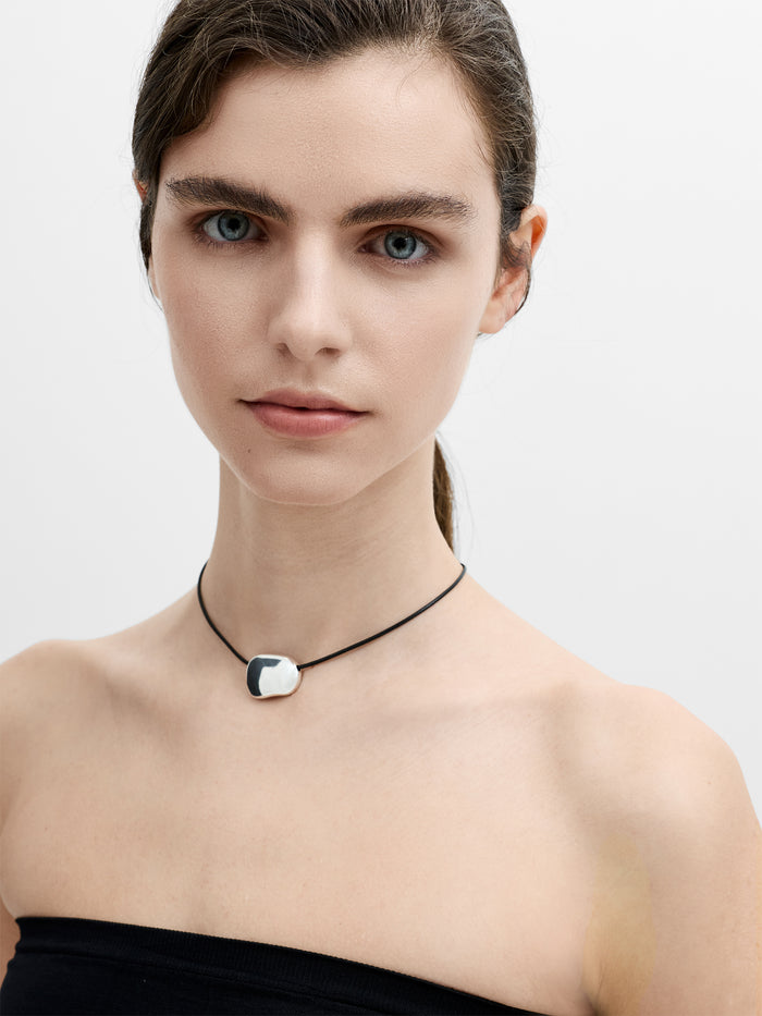 Pebble Black Tie Necklace