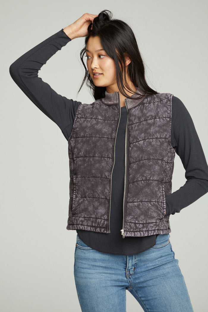 Quilted Mock Neck Puffer Vest WOMENS chaserbrand