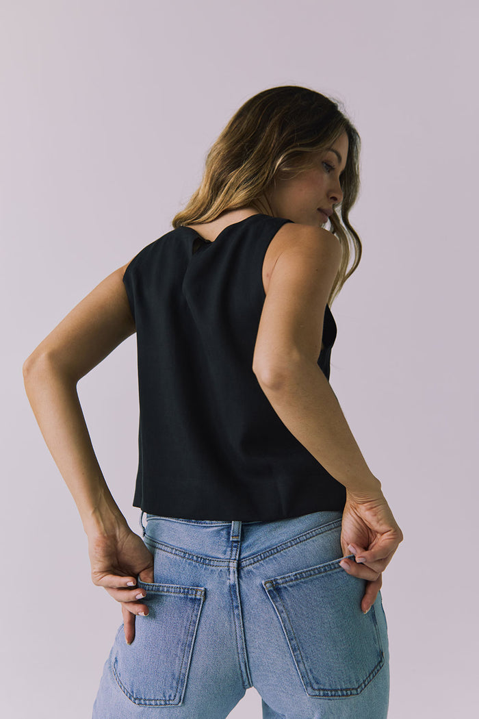 Womens Riley Black Top chaserbrand