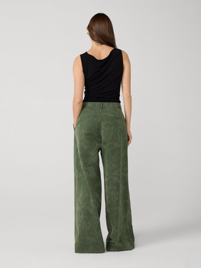 Rune Pant