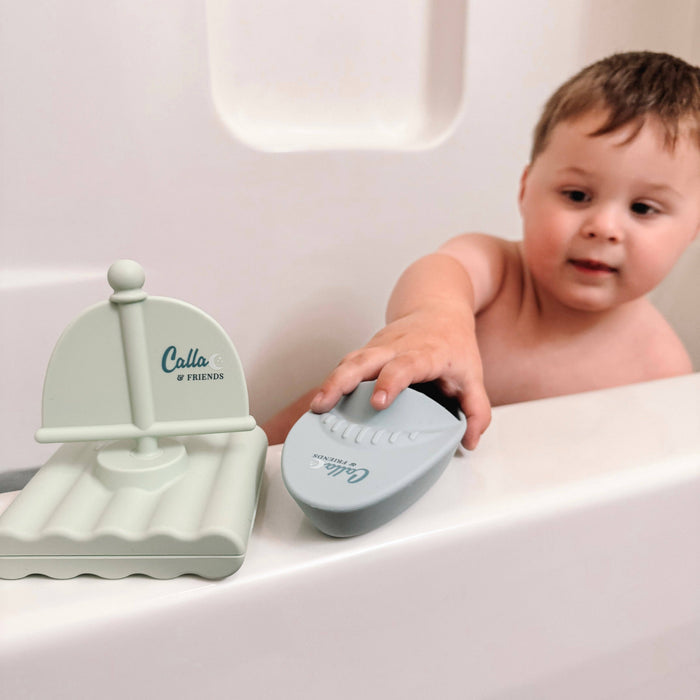 Ryder's Racing Bath Boats: Petal Pink / 1 year or older