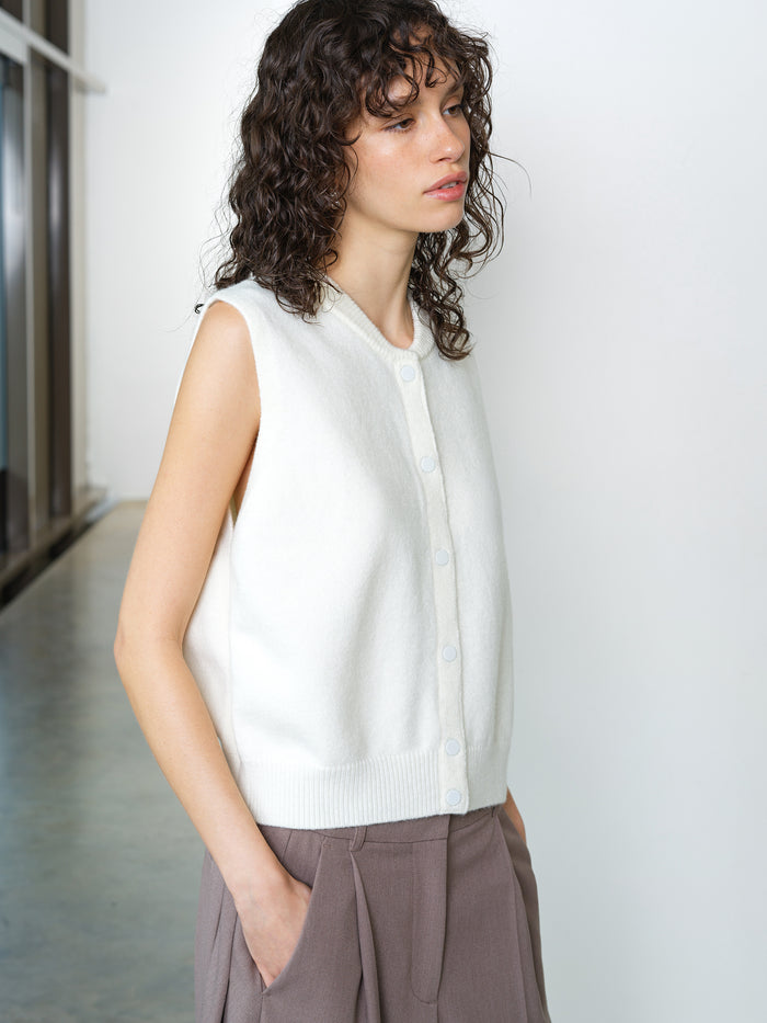 Shae Knit Sleeveless White Bomber Vest