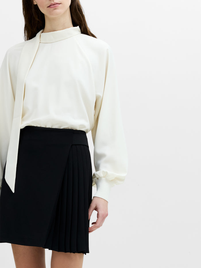 Vinnie Tailored Black Pleated Mini Skirt